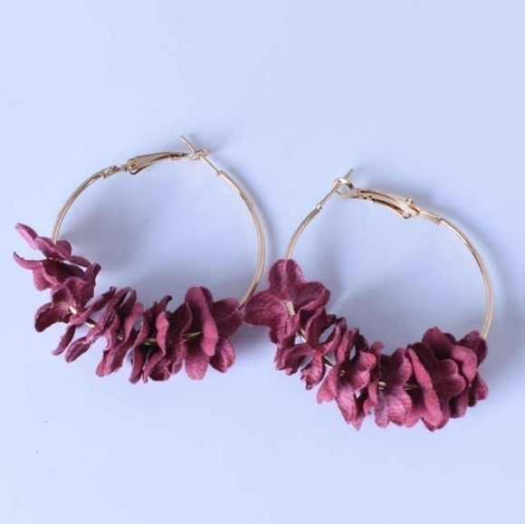 Hoop Flower Earrings In Red - Picture 1 of 1